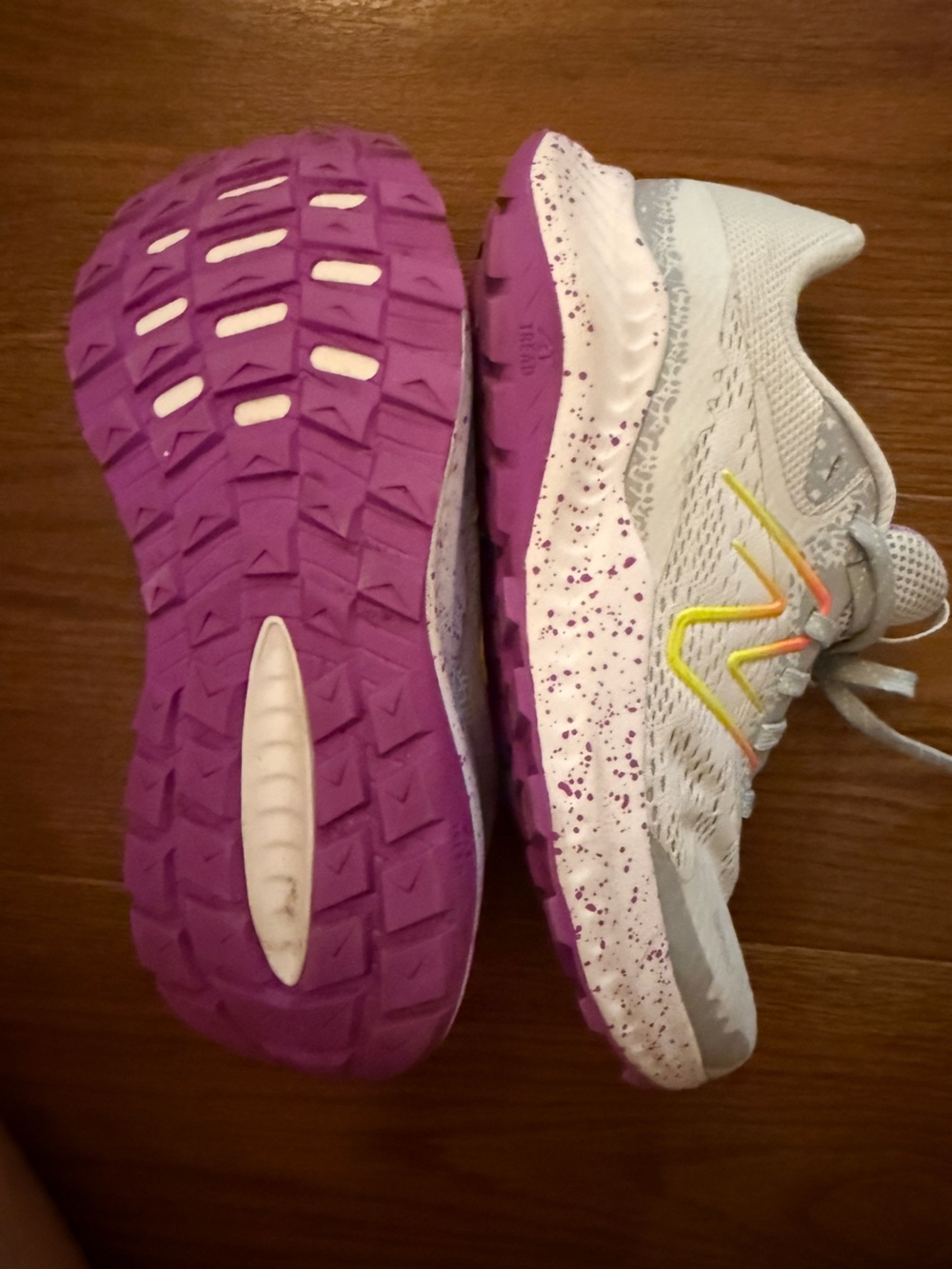 New Balance Light Gray Sneakers with Pink Logo Accents
